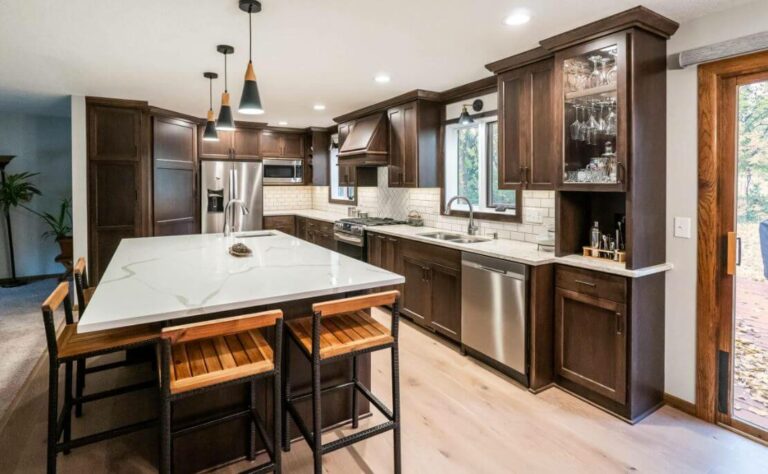 kitchen remodeling services provided by Top Home Remodeling Inc